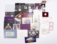 £5 coins 2000/2009, commemorative crowns, Elizabeth II 2005 two crown set,