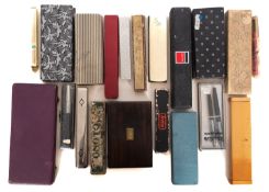 Sheaffer and others. A collection of various fountain pens and pen sets.