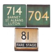 Two BR(S) carriage numbers .