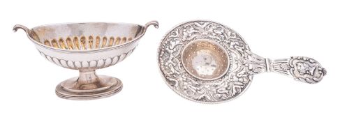 A George III silver salt by Robert Jones II, London 1819,