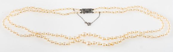 A double row cultured pearl necklace, two rows of graduated cultured pearls, approx. 3.5mm to 7.