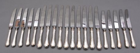 A set of ten Elizabeth II silver Old English pattern table knives by Terry Shaverin, Sheffield 1987,