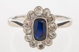 A cluster ring,