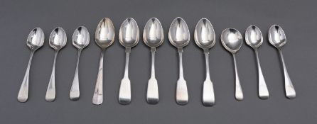 A mixed group of silver tea spoons mostly Old English pattern, various dates and makers, 198gms. (6.