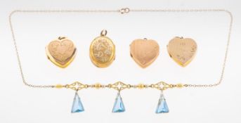 A mixed group of jewellery, a 9ct gold heart shaped locket with foliate engraving,