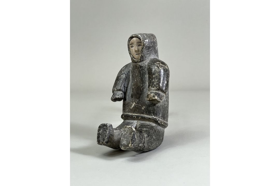 An Inuit Stone Figurine. Artic Canada ca. 1940's - Image 3 of 13