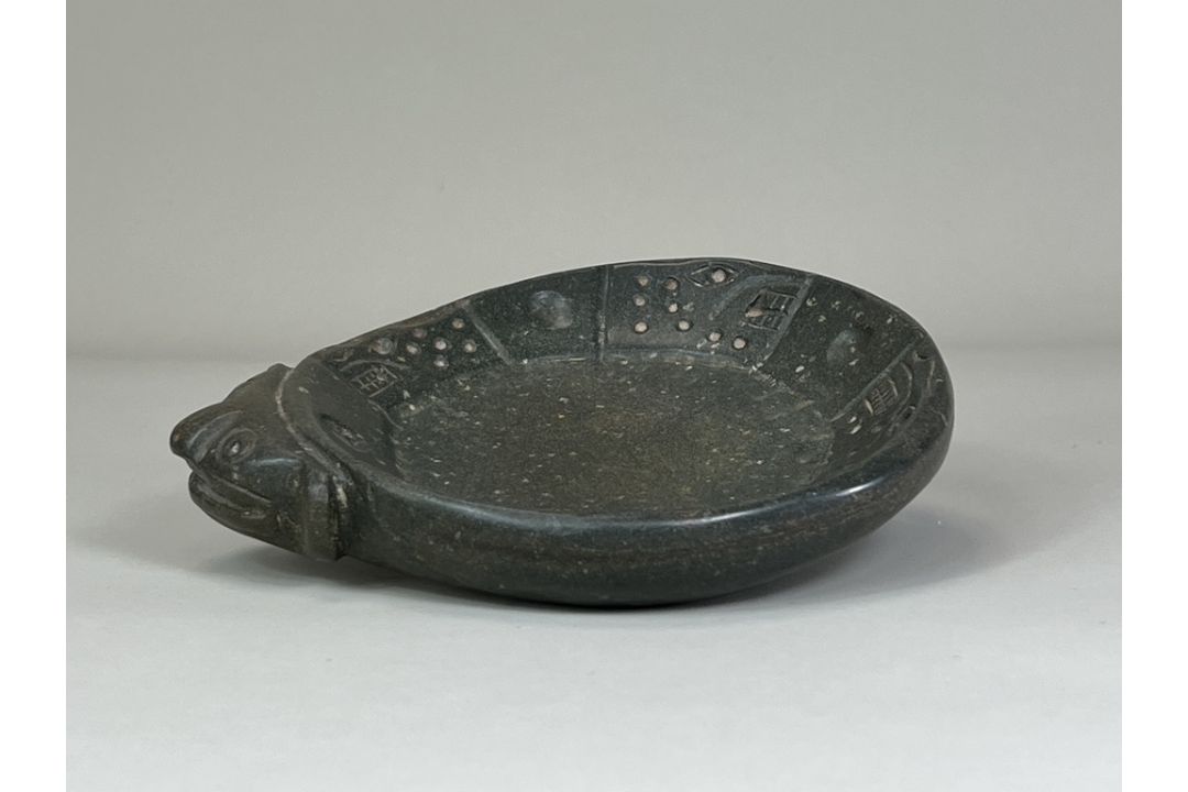 A Chavin Cuspinique Culture Stone Dish with Head. Peru 900-250 BC.A carved stone dish depicting an - Image 3 of 9