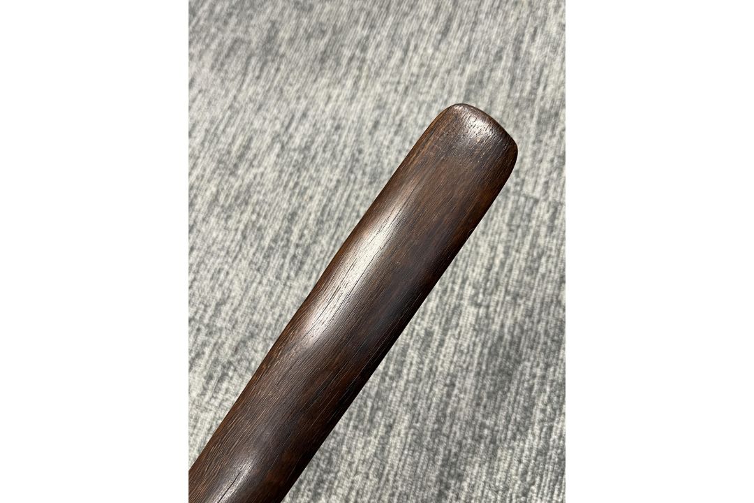 A Maori Taiaha Staff. New Zealand, ca 19th century.Typically carved with two pairs of eyes and - Image 6 of 7