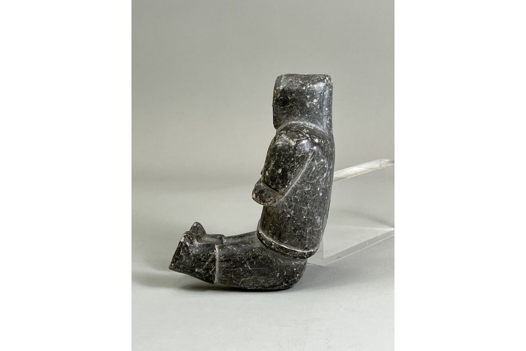 An Inuit Stone Figurine. Artic Canada ca. 1940's - Image 4 of 13