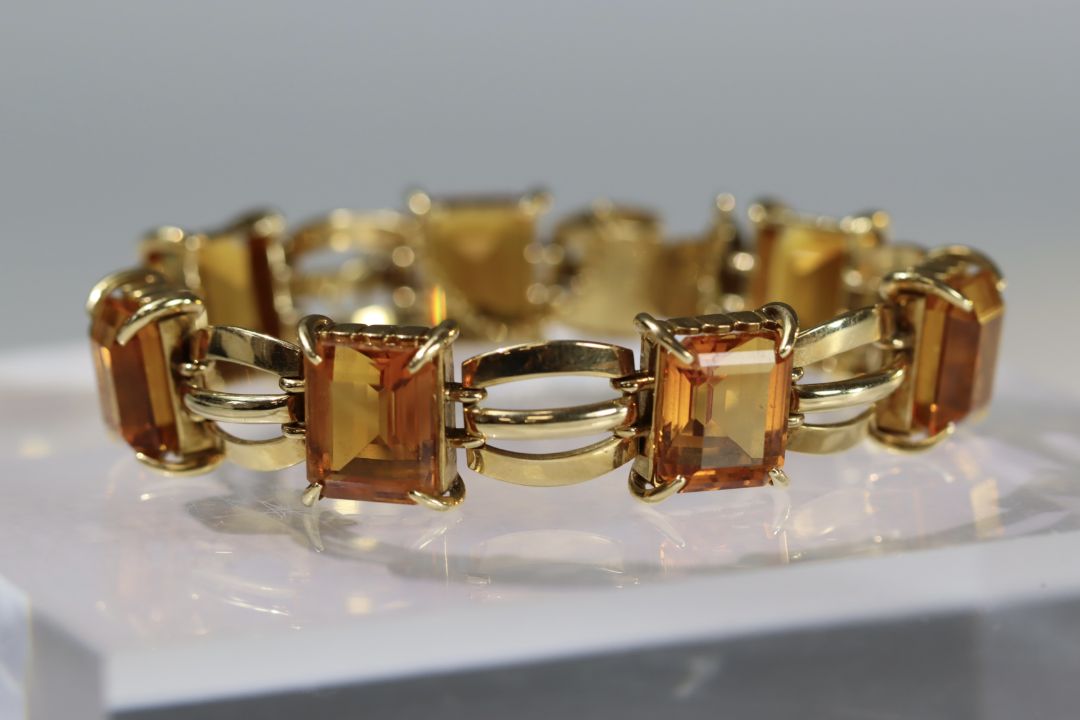 A Charles de Temple Gold Bracelet with Citrines, signed c de t..Marked with London import - Image 2 of 16