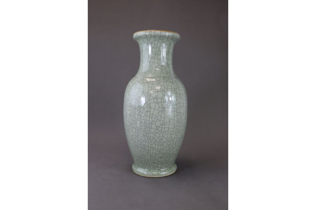 A Ge Type Ovoid Vase, 19th century, - Image 3 of 5