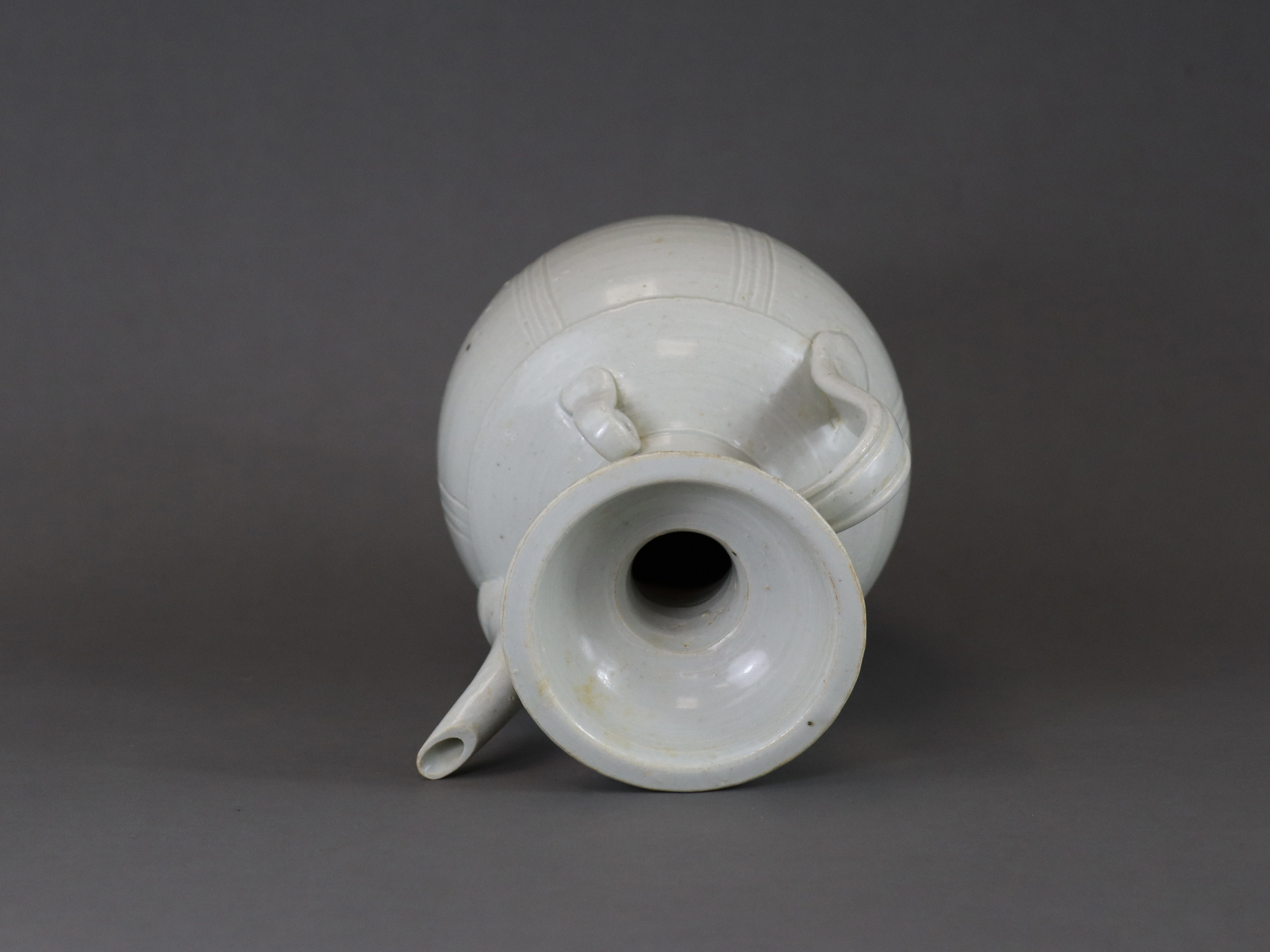 A Qingbai Ewer, Song dynasty - Image 4 of 5