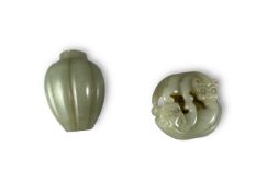 A Gourp of 2 Carved Jades