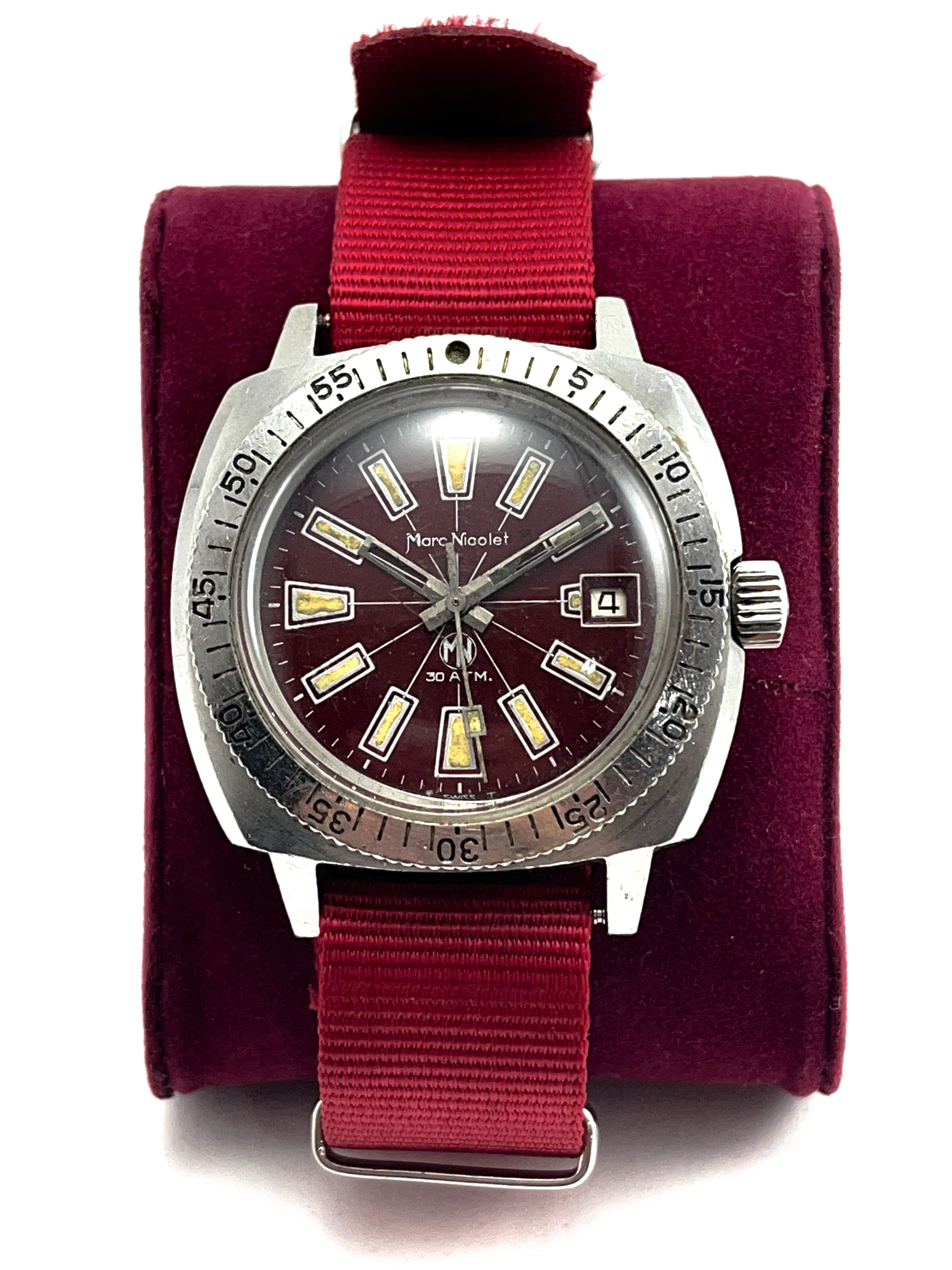 Marc Nicolet Super Compressor Case 1960'S Automatic Mens Wristwatch 30ATM Date Oxblood Red Dial - Image 7 of 7
