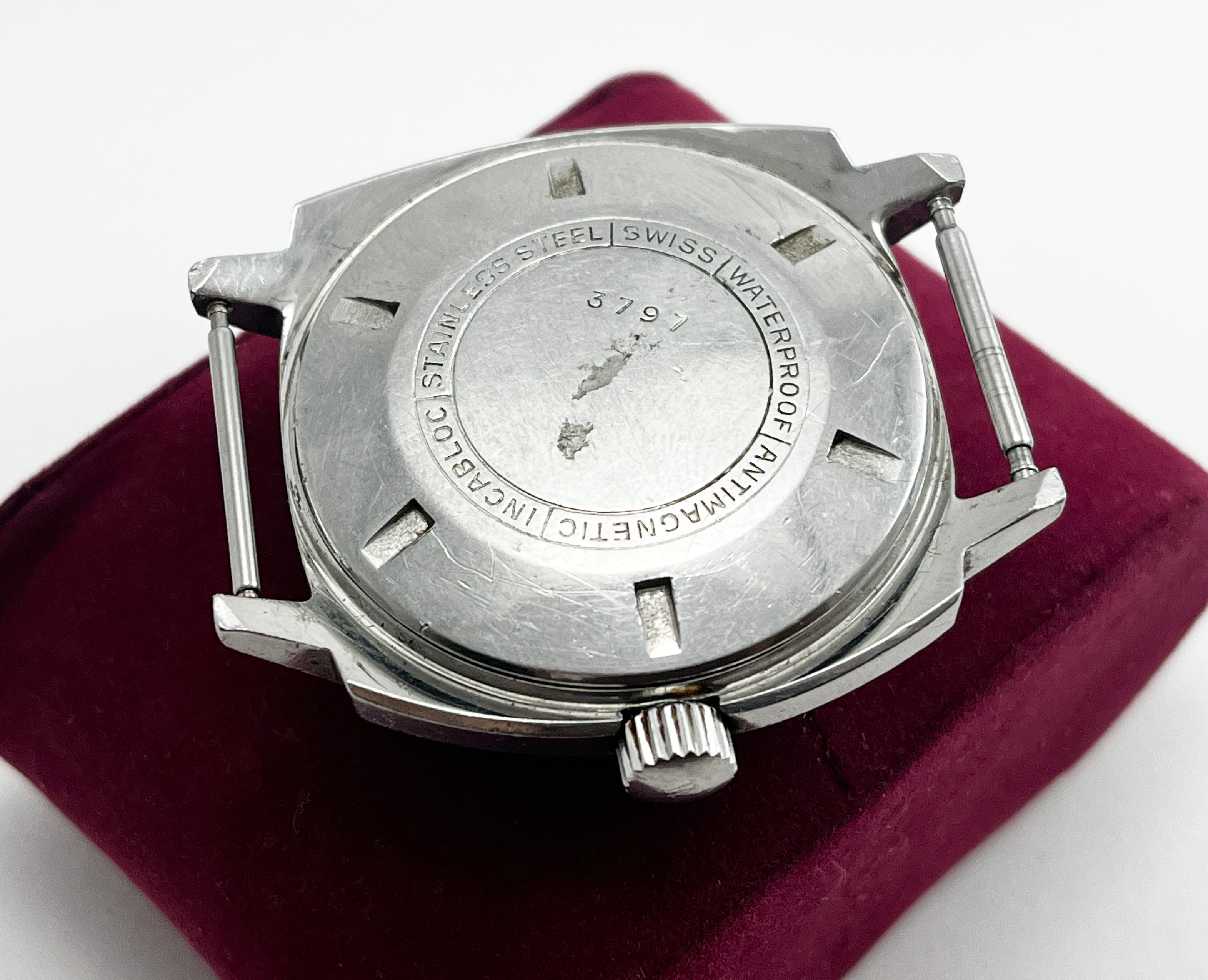 Marc Nicolet Super Compressor Case 1960'S Automatic Mens Wristwatch 30ATM Date Oxblood Red Dial - Image 5 of 7
