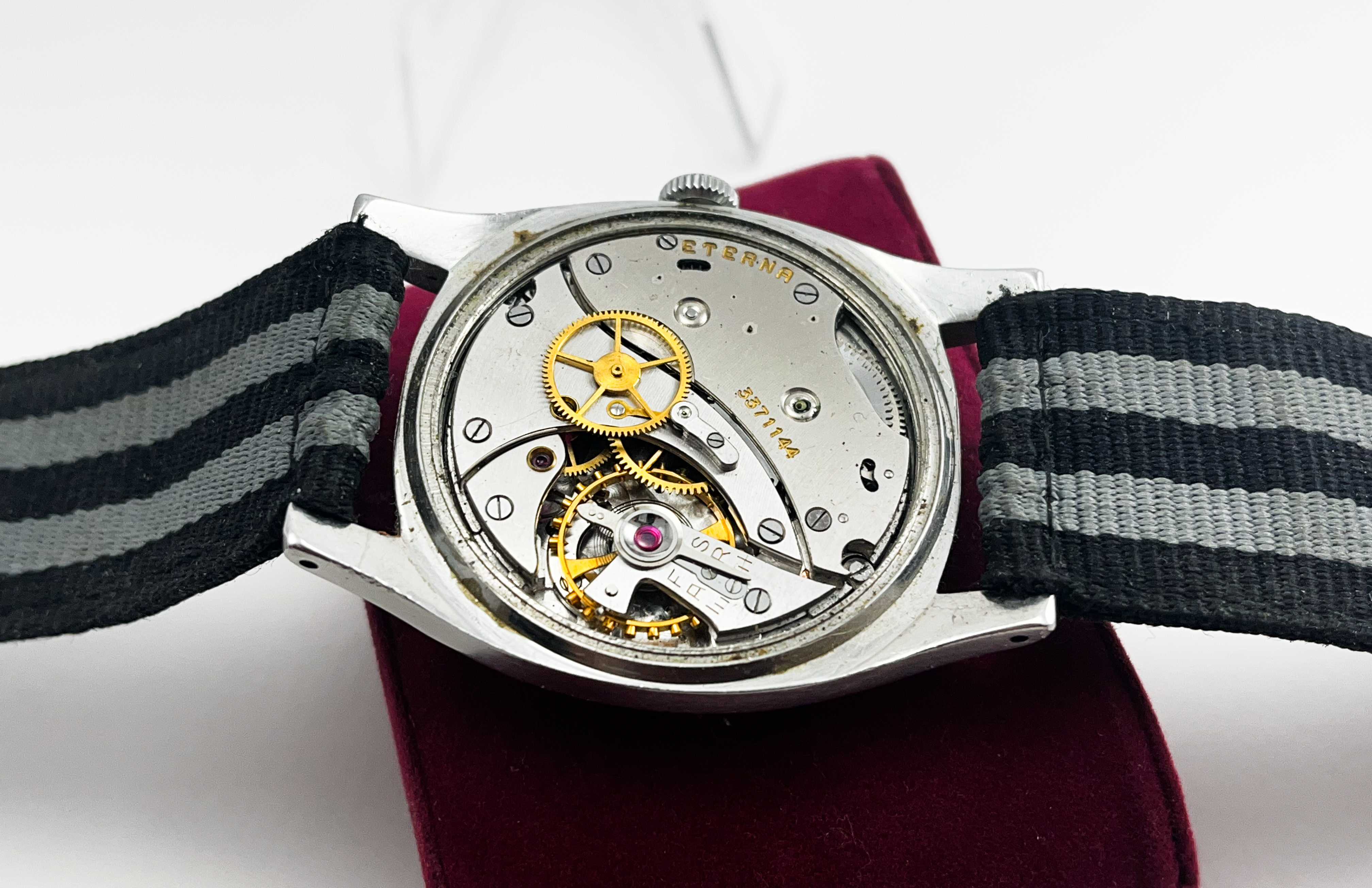 Eterna Military 1948 Mens Wristwatch Manual Wind stainless steel, black original dial, good - Image 2 of 5