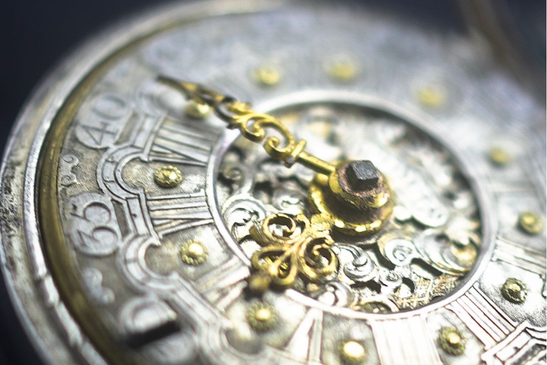 Verge Champlevé Fusee Calendar Pair Case Ongion Onion Silver Repoussé Pocket Watch 1761 Maker Willis - Image 4 of 11