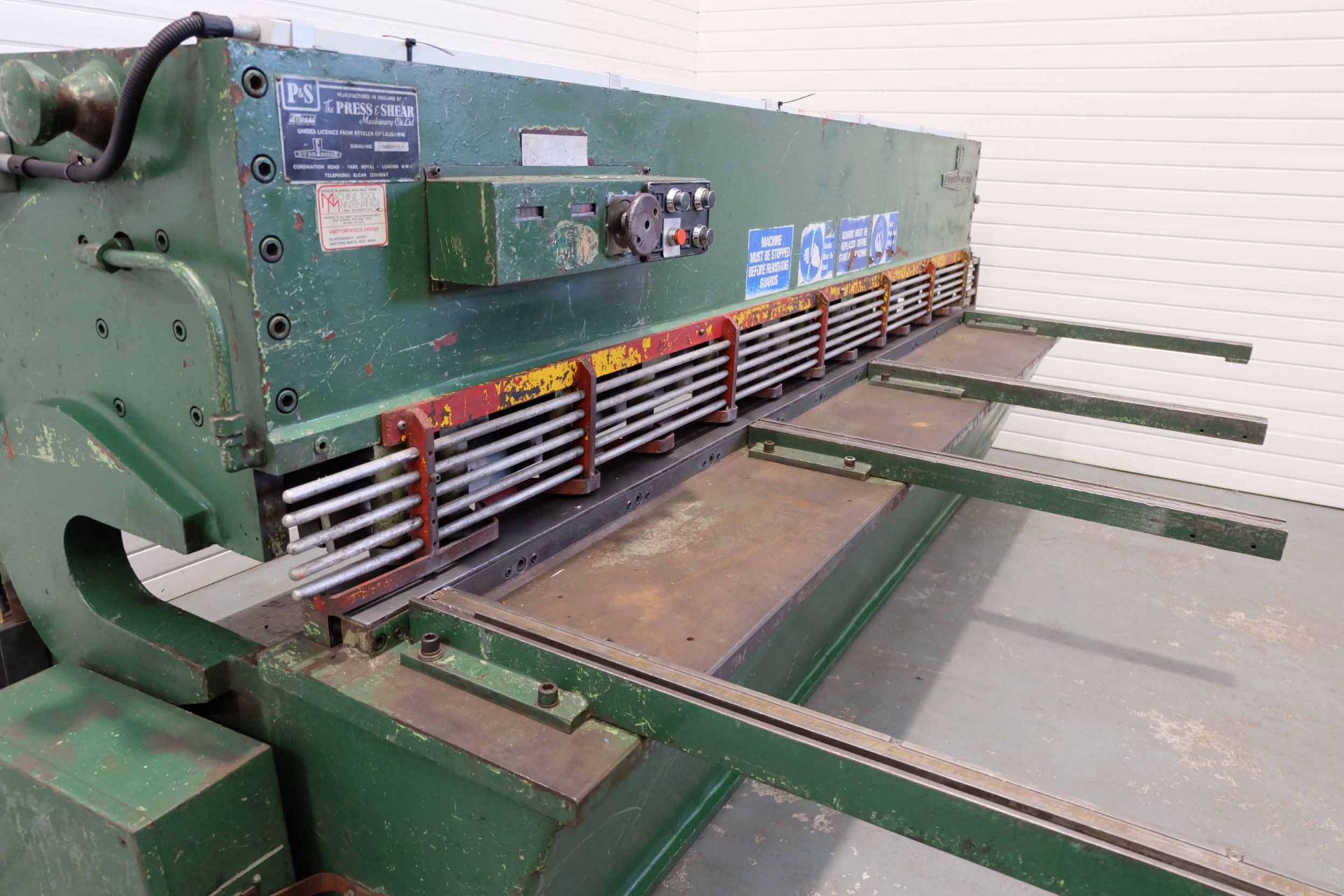 ELGA HYDRASHEAR 10' Guillotine. Power Back Gauge. 4 x Arms. - Image 3 of 13