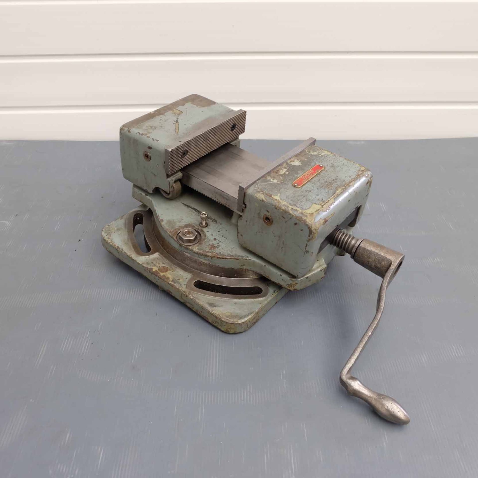 Dormer Heavy Duty 6 1/4" Quick Release Machine Vice on Shaper Style Swivelling Base. Jaw Width 6 1/4 - Image 2 of 7