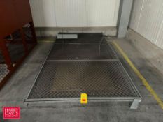 (4) Sections: Chain Link Partition: 116