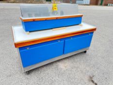 Display Base Cabinet: 32