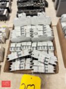 (28) Siemens Auxiliary Circuit Switches, Model: 5ST3010-0HG
