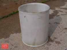 Plastic Cheese Forms, Round, Mesh Type: 12