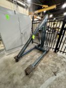 RUGER EXTENSION BOOM CRANE, MODEL HP-2000-A, S/N 01 38619 (SIMPLE LOADING FEE $110)