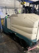 TENNANT 8300 BATTERY POWERED FLOOR SCRUBBER (SIMPLE LOADING FEE $275)