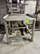 S/S BAG STAND (SUBJECT TO BULK BID LOT 467A) (SIMPLE LOADING FEE $110)