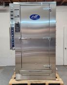 LVO Rack Washer Model RW1548G With a large, walk in door, the LVO RW1548 Pan and Rack washer is