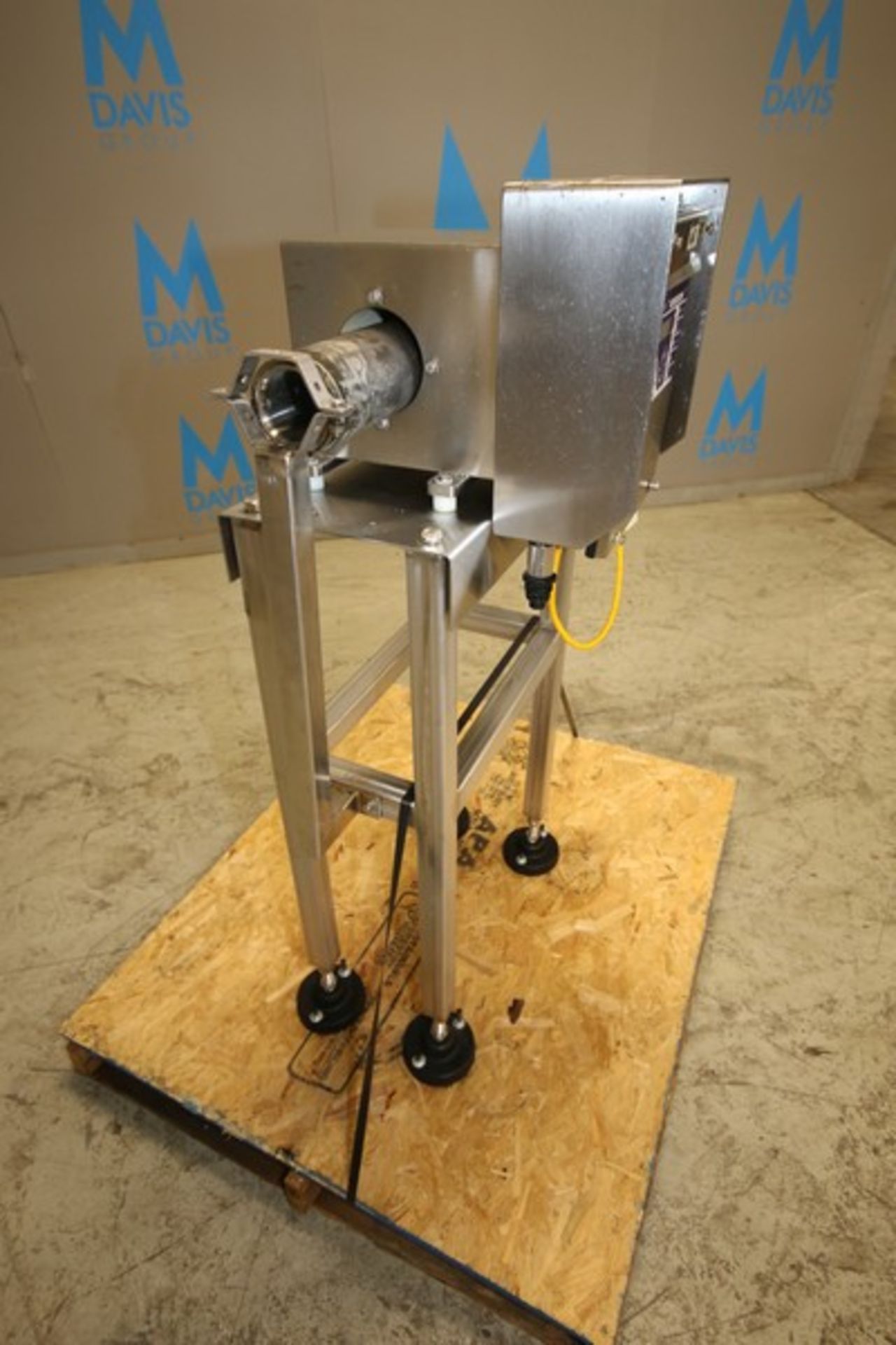 Fortress Phantom 3” Pipe Line S/S Metal Detector, SN D-6196-3835, with Digital Controls, Mounted - Image 2 of 8