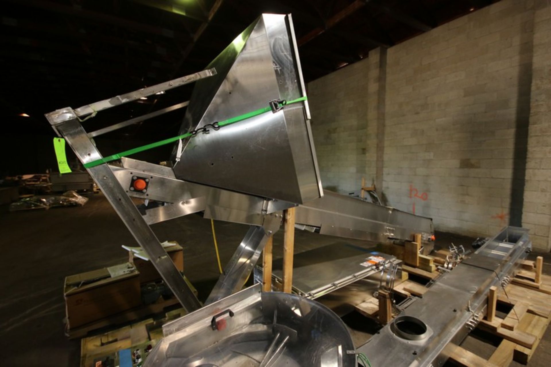 Fowler Zalkin 6 - Station Rotary Capper, Mach. Type CAS-6 / 480, SN 20022117 F/Z 1143, Set up with 4 - Image 22 of 28