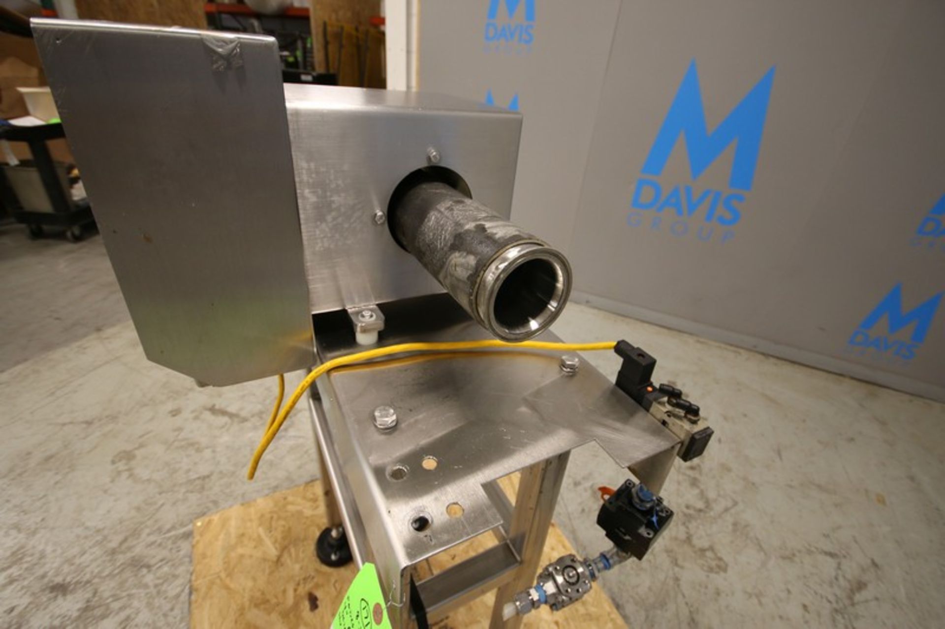 Fortress Phantom 3” Pipe Line S/S Metal Detector, SN D-6196-3835, with Digital Controls, Mounted - Image 5 of 8