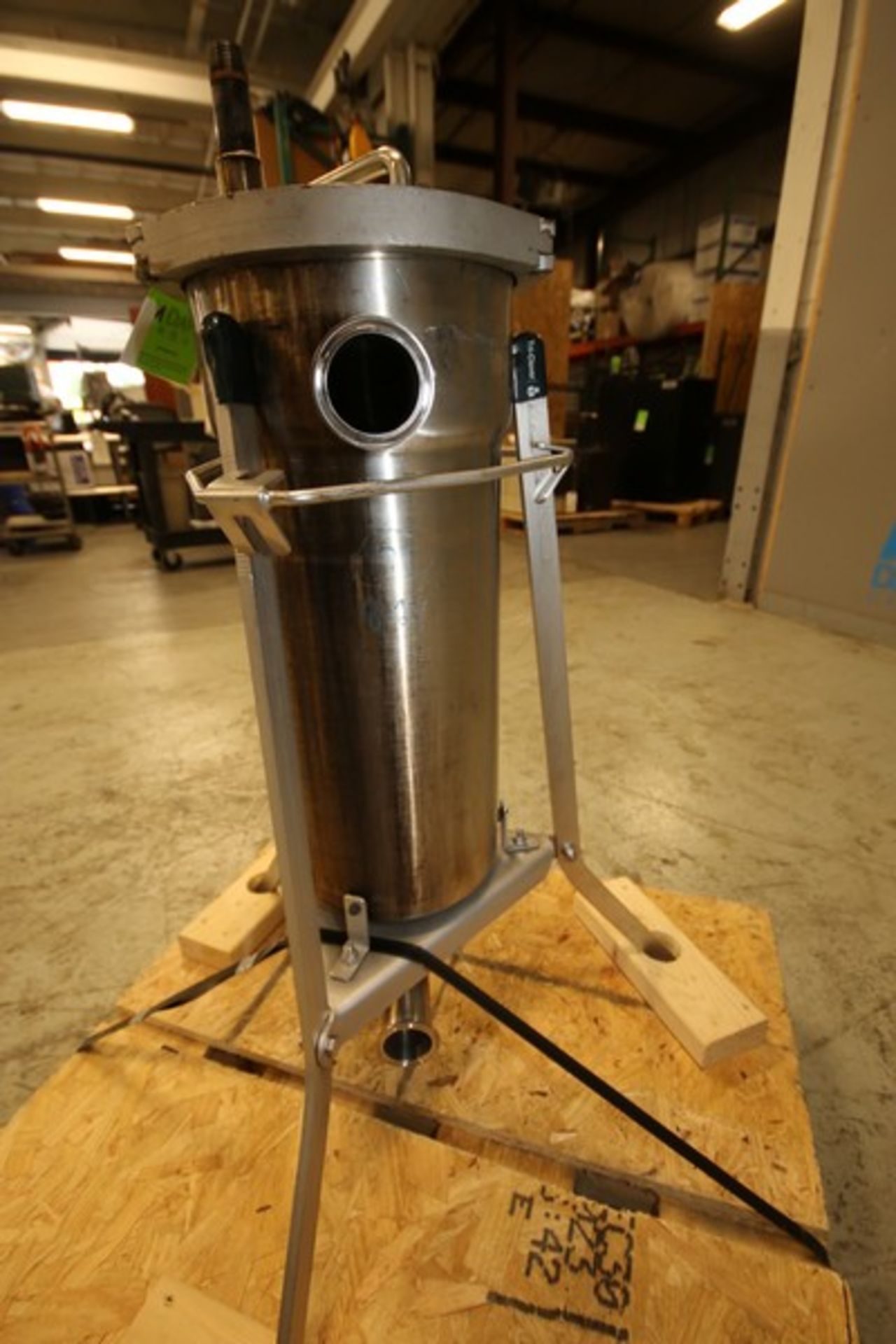 Tri Clover 20” H x 8” W S/S On-Line Filter, with 2” CT Connections, Includes Internal Screen Basket, - Image 5 of 5
