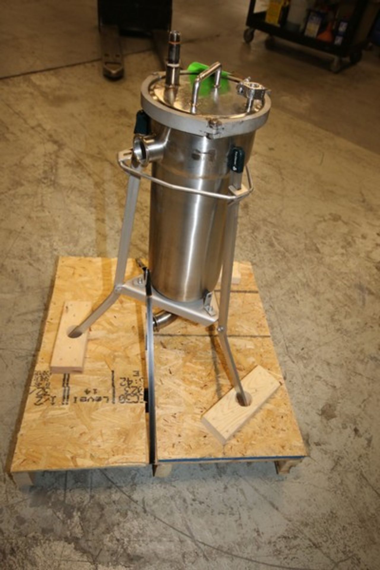 Tri Clover 20” H x 8” W S/S On-Line Filter, with 2” CT Connections, Includes Internal Screen Basket, - Image 3 of 5
