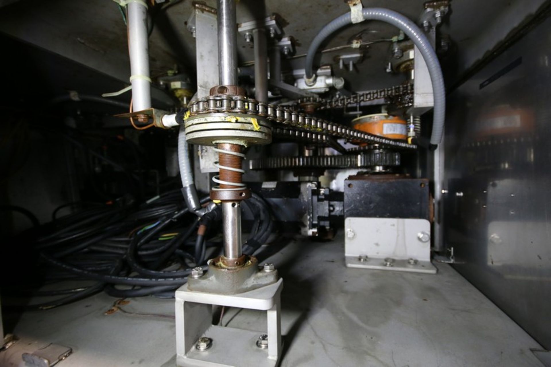 Pacific 10 - Station S/S Rotary Volumetric Filler, Model 10V00, SN 1404, Set up with 128 oz Round - Image 11 of 23