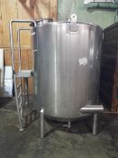 A & B 824 Gal. S/S Process Tank Model 800 GVSST, S/N 50916301, Enclossed, Aprox. 60 x 72, Year