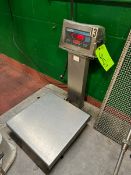 Doran S/S Platform Scale, M/N 7000XLM, S/N XL709284, with 18