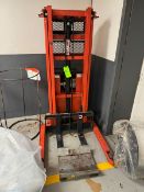 Presto 1,500 lbs. Capacity Lift Table, M/N BT894-1500, S/N V048363-100-01/1226033