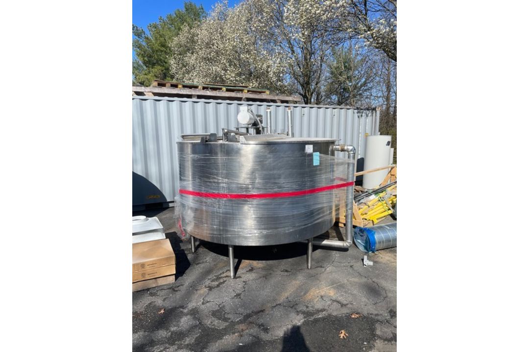 Chester Jensen 800 Gal. Mixing Tank, S/N HBP112D (Loading Fee $250) (Located Bethlehem, PA) - Image 1 of 4