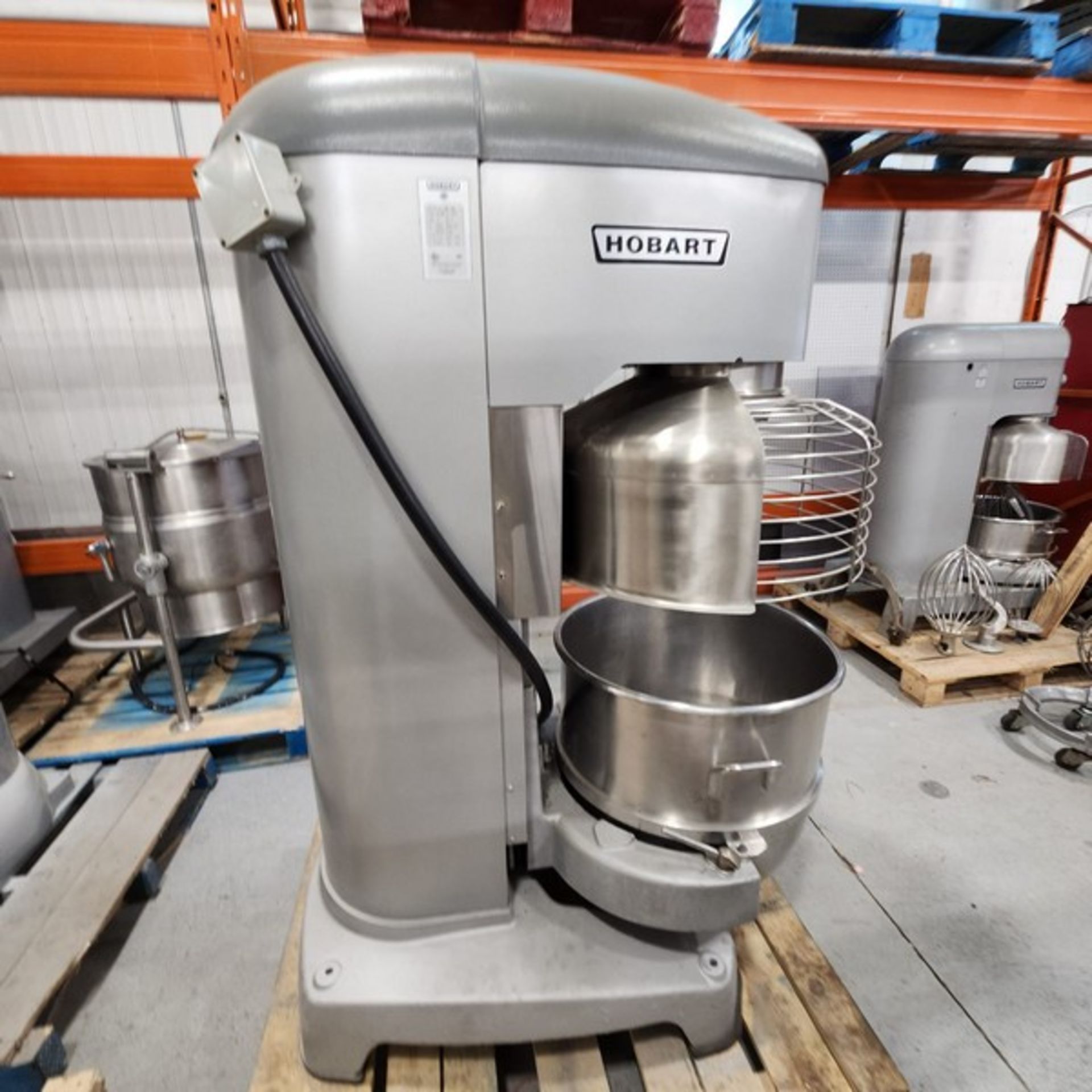 Hobart Mixer Model Legacy HL 1400N Serial Number 31-1464-783 with Bowl 140 pint. Flat aluminium - Image 2 of 5