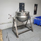 Stainless steel Kettle scrapper 300 L. Tilt (Simple Loading Fee $400) (Located Huntingdon, Quebec,