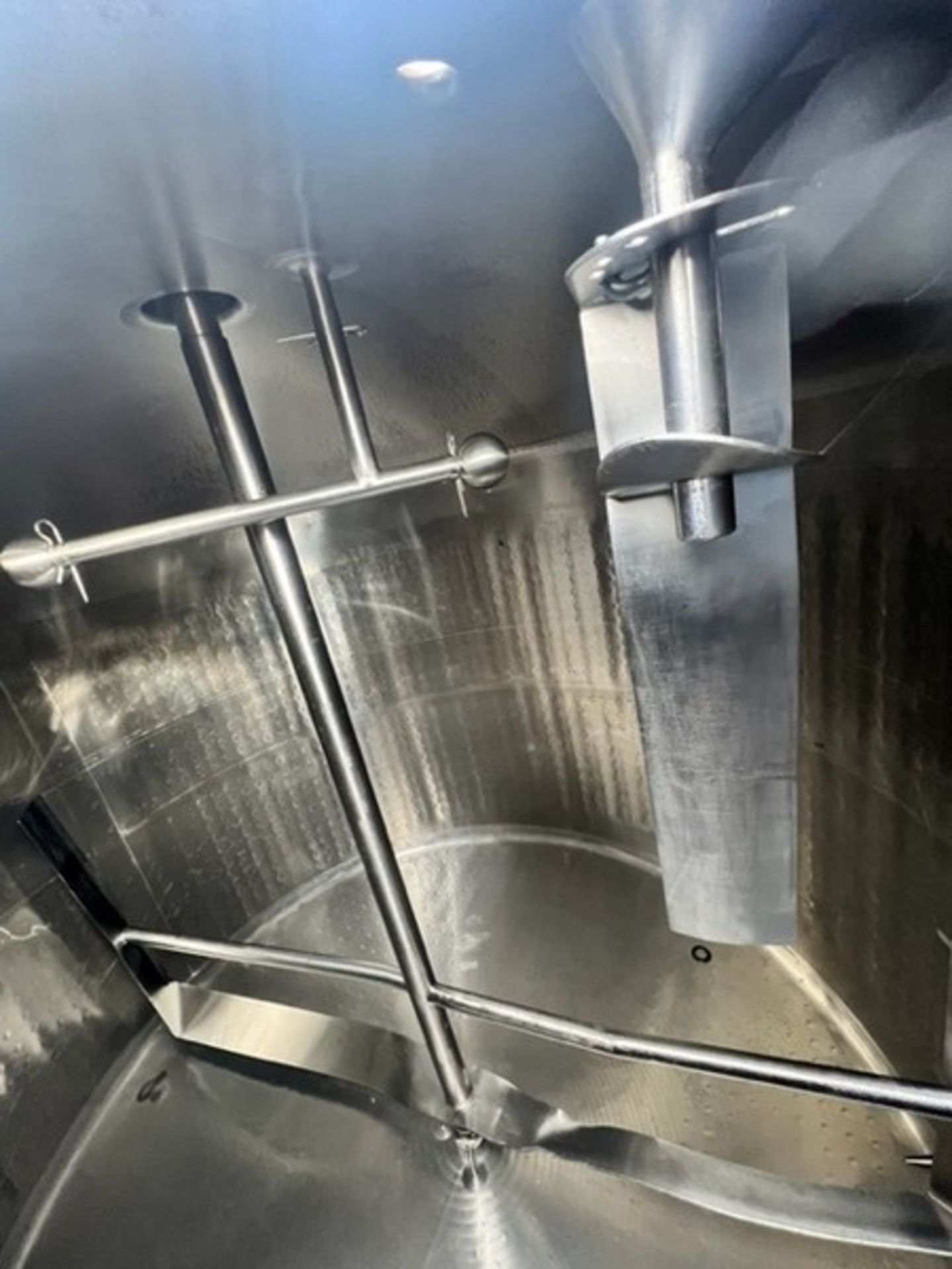 DCI 2,000 Gal. Jacketed Tank, S/N 91-D-48212-B with Vertical Wide Sweep Agitation, Jacketed - Image 6 of 7