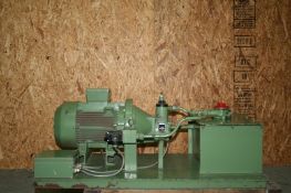 BOSCH HYDRAULIC PUMP MODEL: UNKNOWN (Loading Fee $25) (Located Belle Glade, FL)
