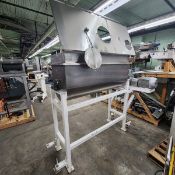 CLI 14cf Ribbon Blender 575 v 3 phase missing discharge valve fonctionnal. Dimensions of 42'' x 98''