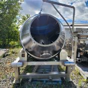 Meat tumbler 2700 kilos max. Thermomat 3X sold as is come with the hydraulic unit voltage of 230,