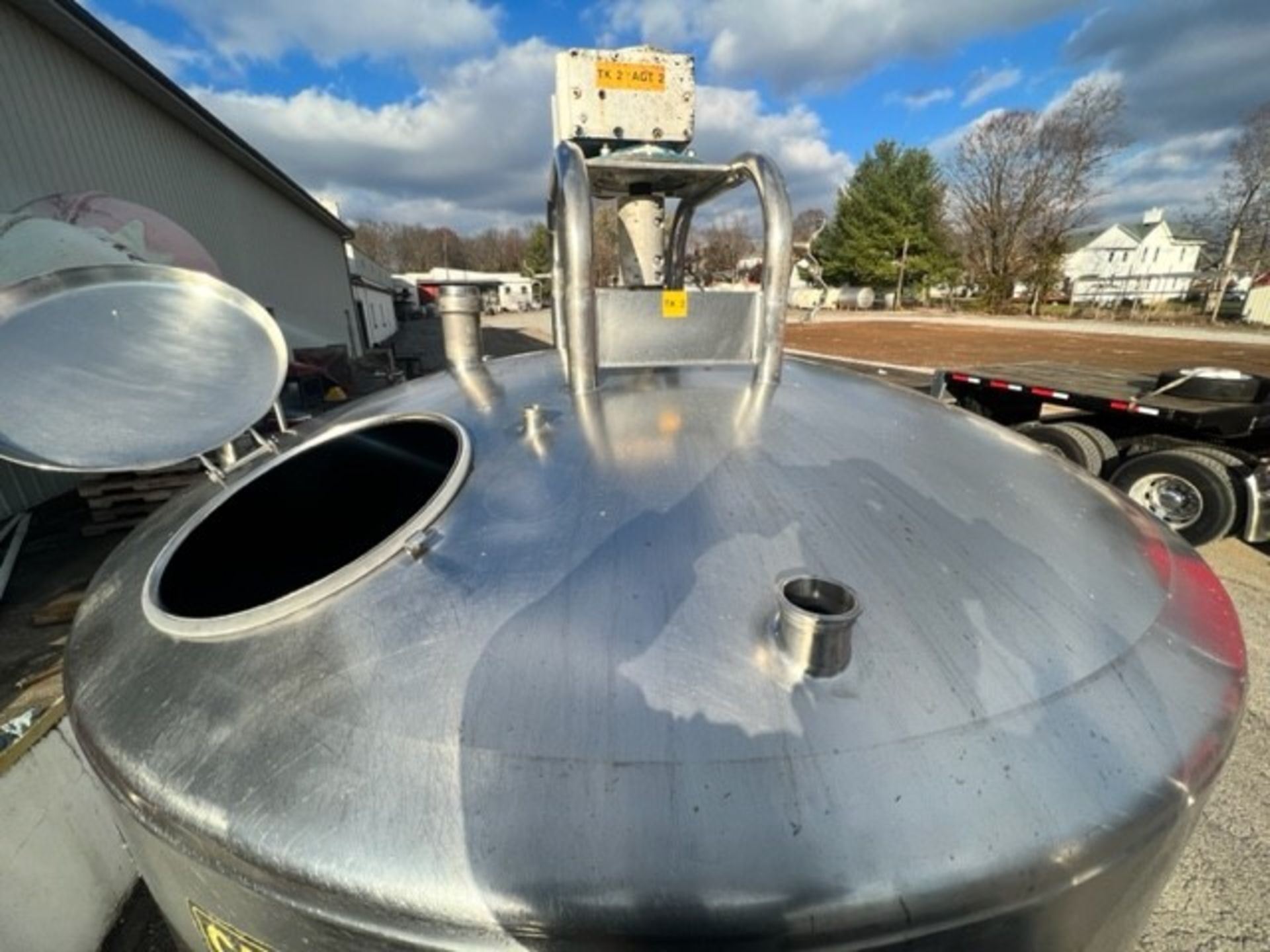 DCI 2,000 Gal. Jacketed Tank, S/N 91-D-48212-B with Vertical Wide Sweep Agitation, Jacketed - Image 4 of 7