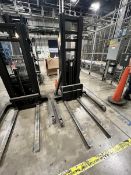 CROWN WALKIE STACKER, MODEL 20 MT, S/N 1A354931