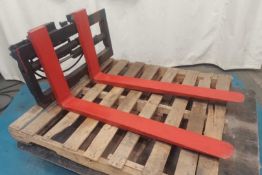 FORKLIFT FORKS WITH POSITIONING CARRIAGE